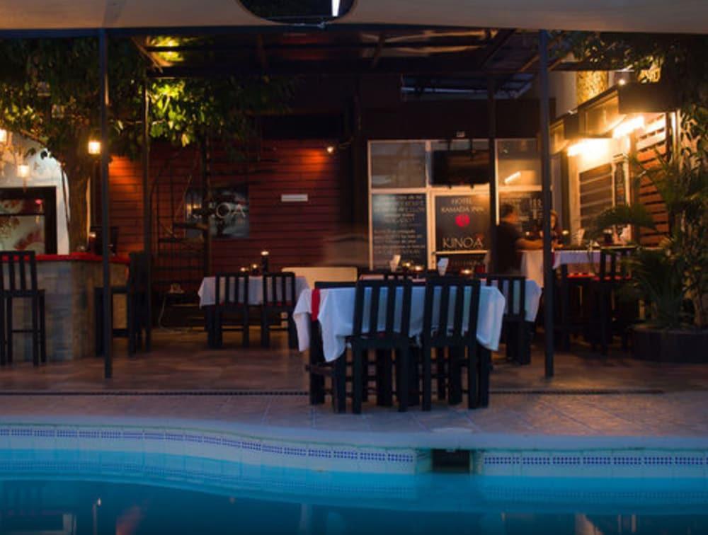 Hotel Ramada Inn San Salvador Buitenkant foto